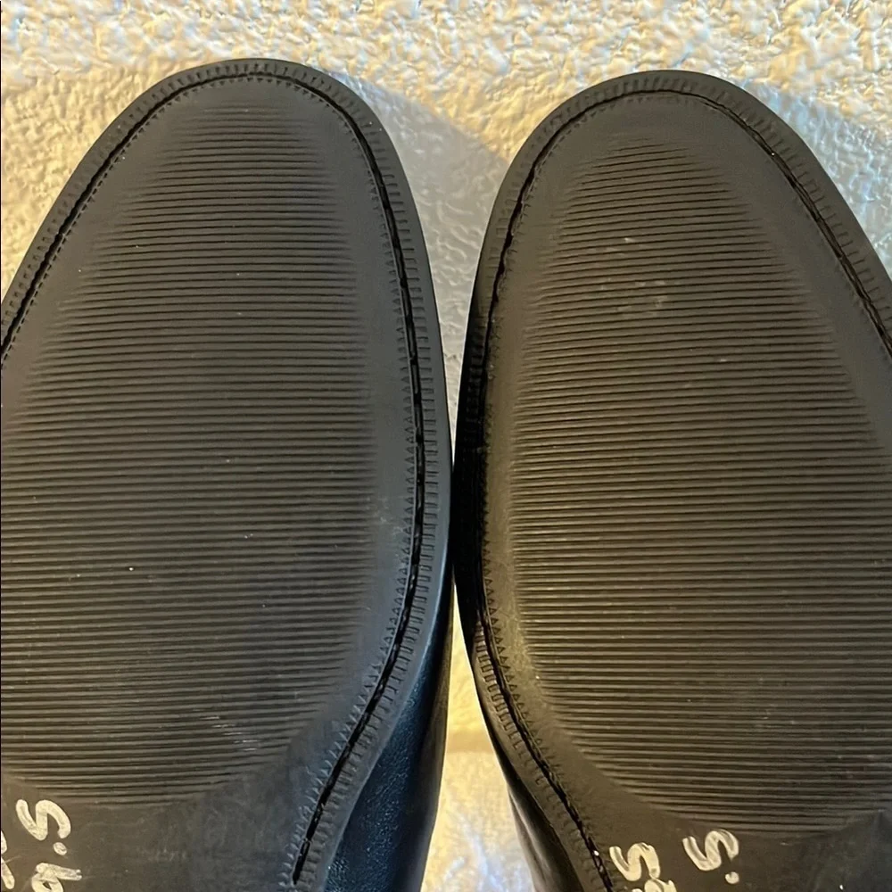 Elegant Black Leather Slip-On Loafers